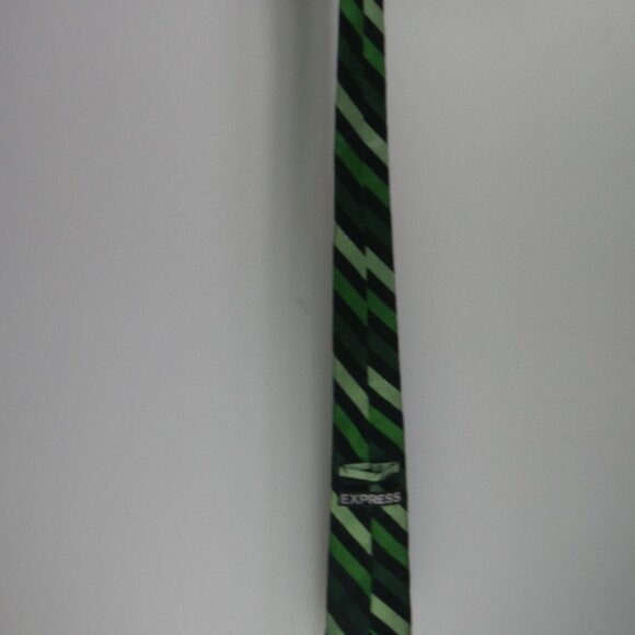Express Mens Necktie Tie 100% Silk Green Black Diagonal Stripe - Picture 6 of 10